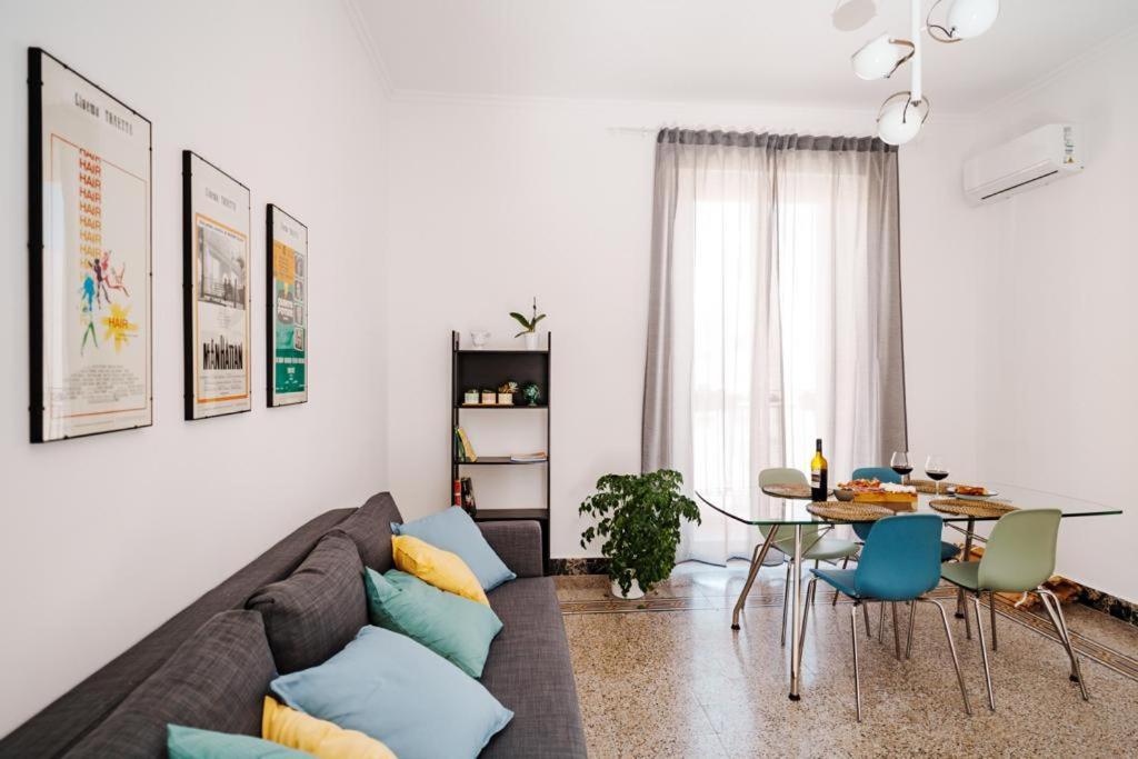 Casa Coco Apartment Bari Bagian luar foto